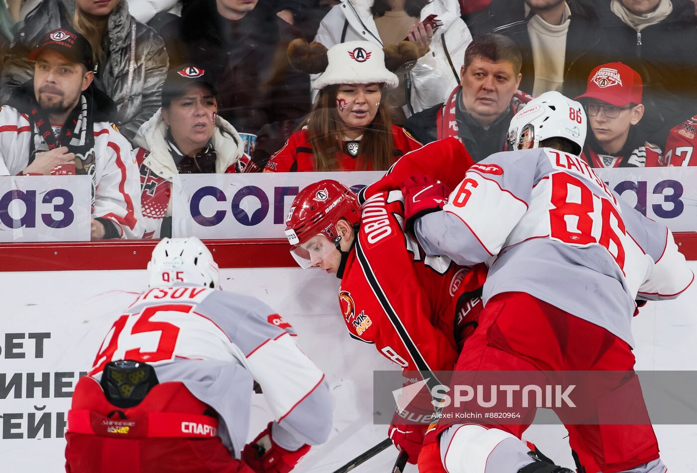 Russia Ice Hockey Kontinental League Avtomobilist - Spartak