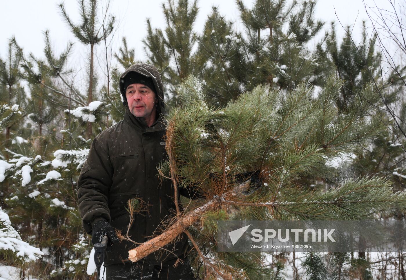 Russia New Year Season Preparations