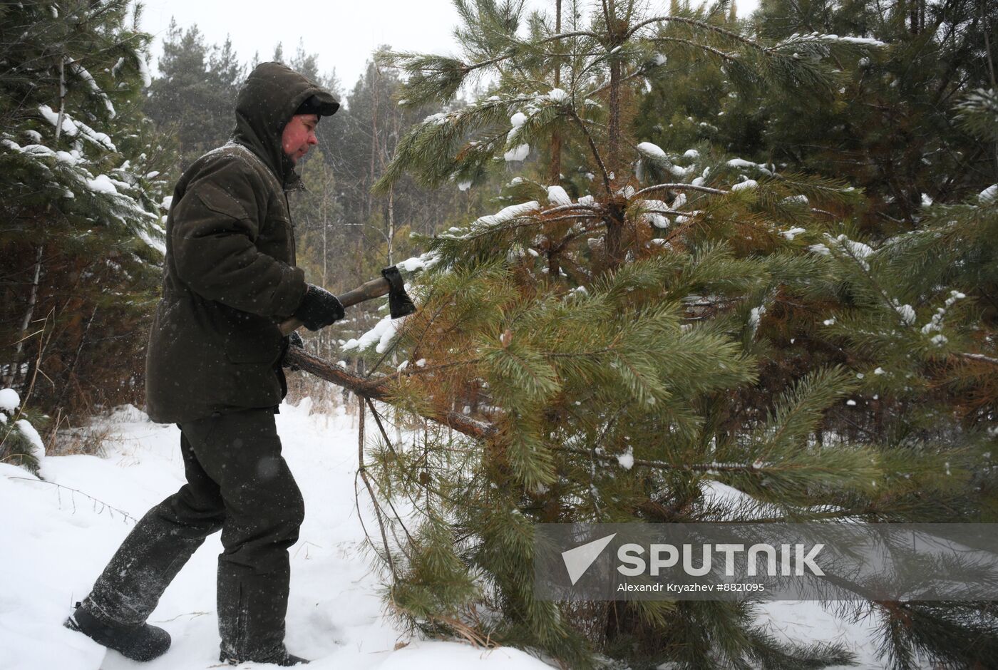 Russia New Year Season Preparations