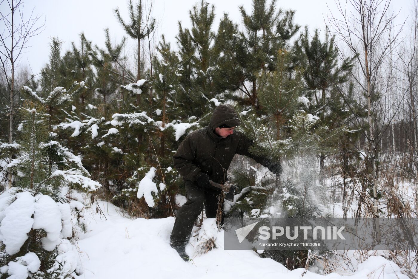 Russia New Year Season Preparations