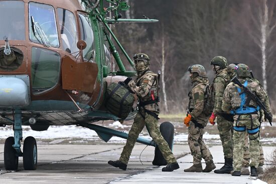 Russia National Guard Airborne Training