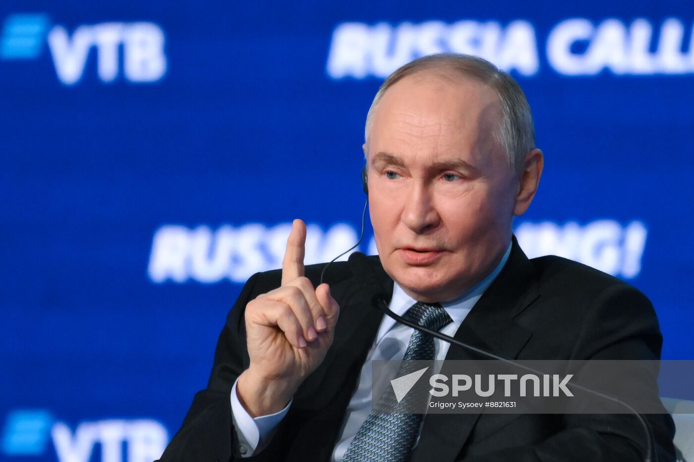 Russia Putin VTB Investment Forum