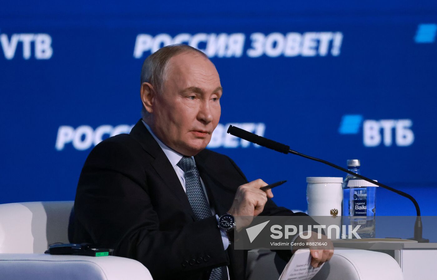 Russia Putin VTB Investment Forum