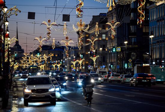 Russia New Year Season Preparations