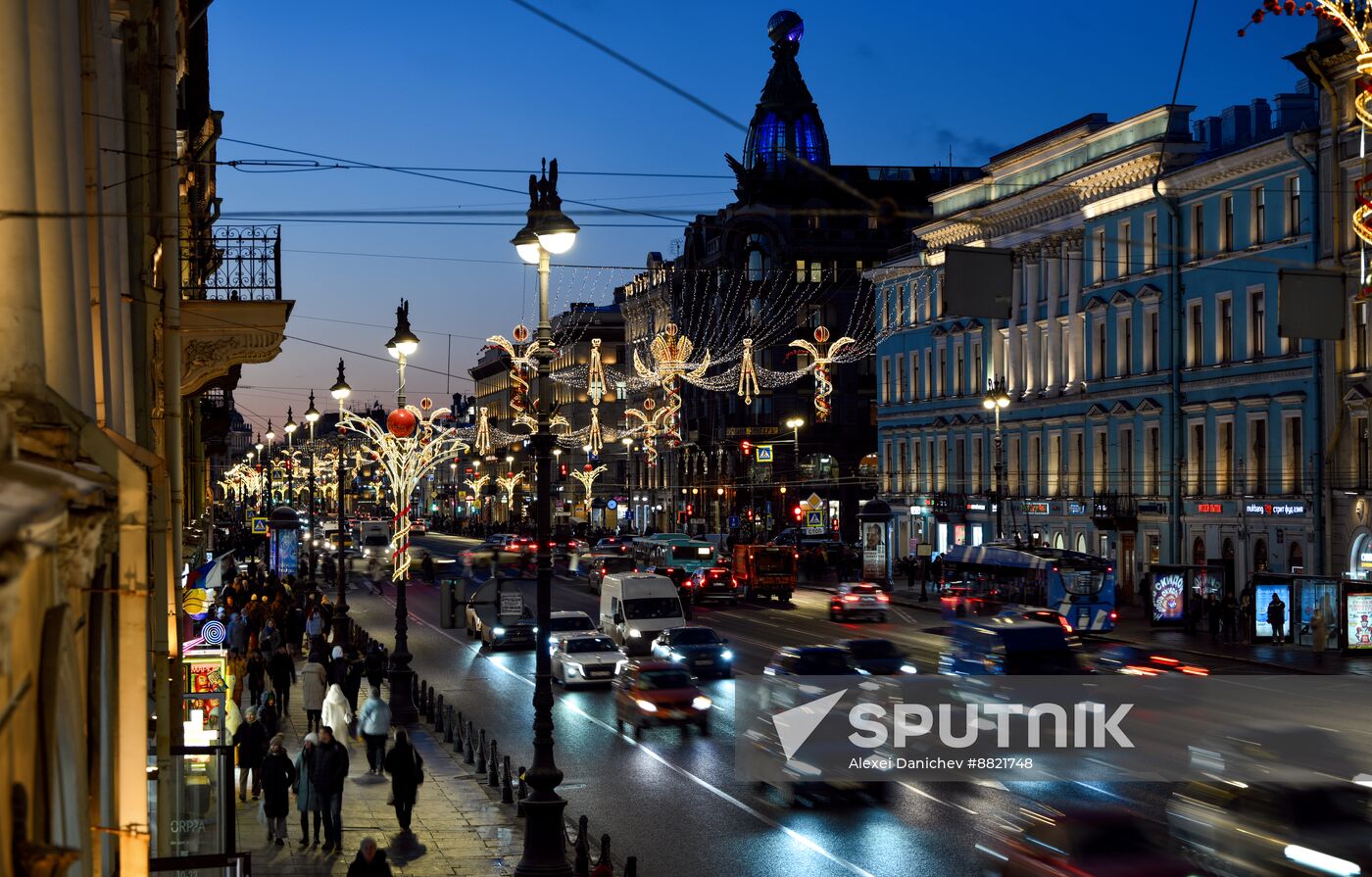 Russia New Year Season Preparations