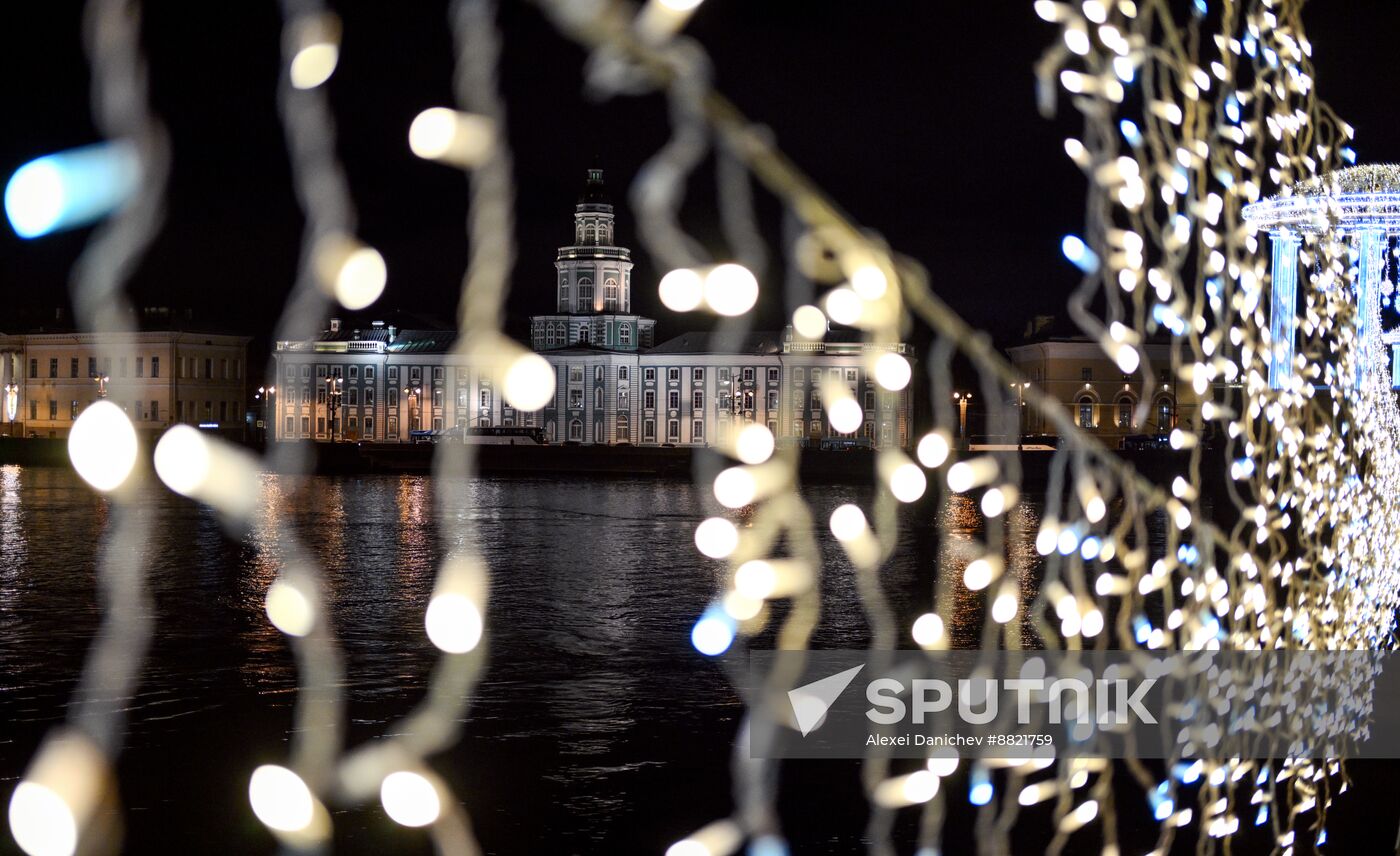 Russia New Year Season Preparations