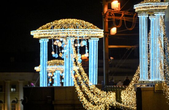 Russia New Year Season Preparations