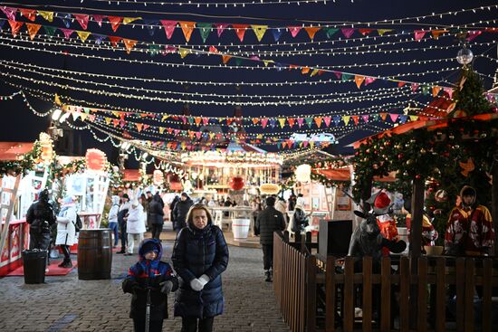 Russia New Year Season Preparations