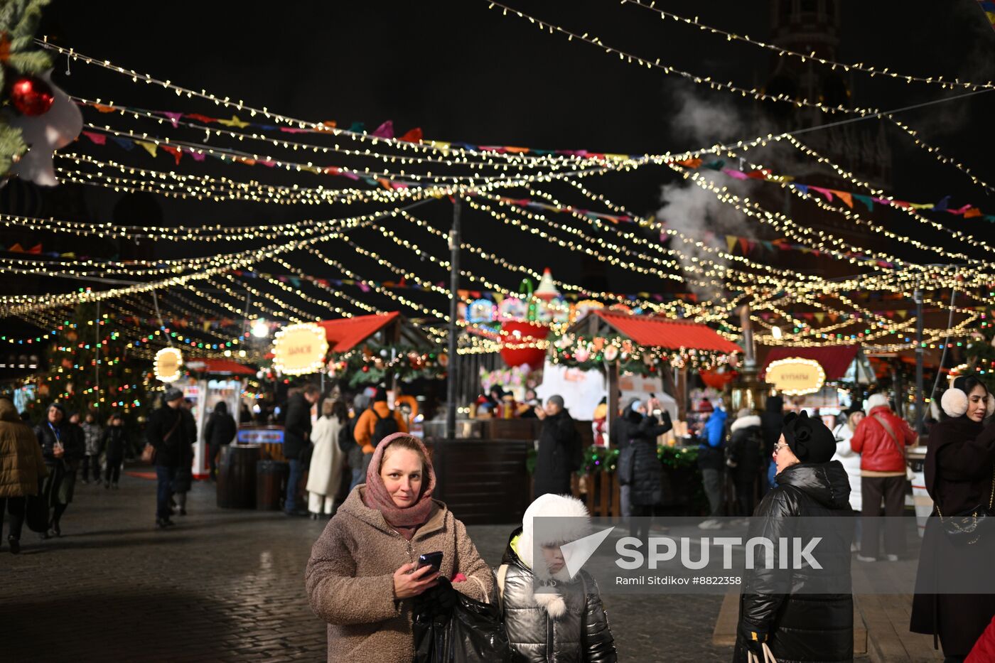 Russia New Year Season Preparations