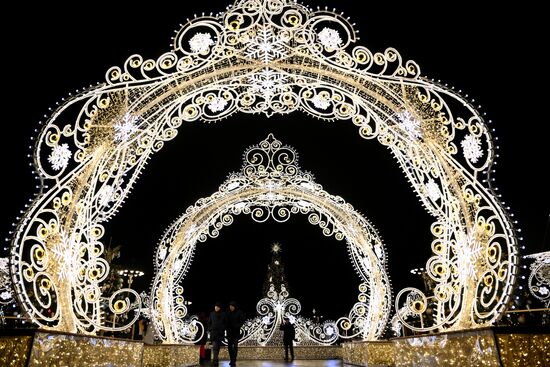 Russia New Year Season Preparations