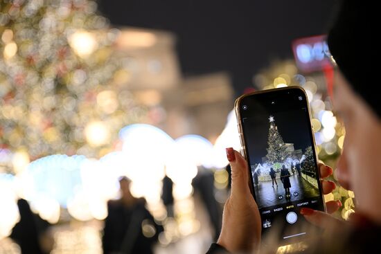 Russia New Year Season Preparations