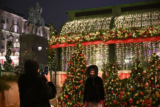 Russia New Year Season Preparations