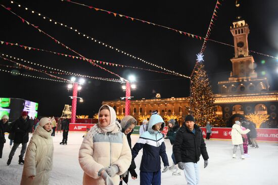 Russia New Year Season Preparations