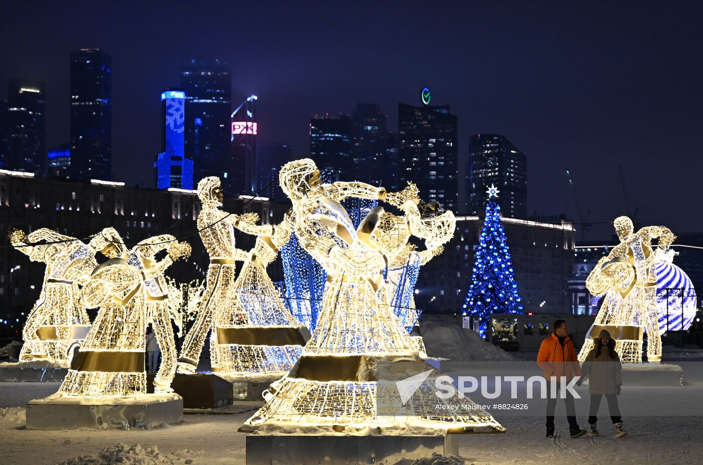 Russia New Year Season Preparations