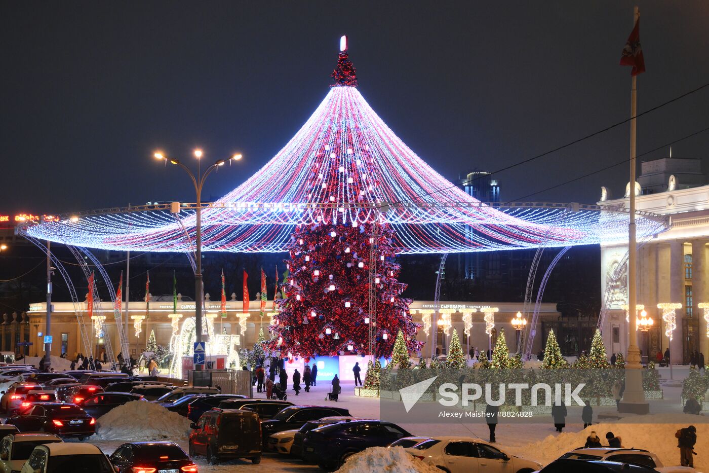 Russia New Year Season Preparations