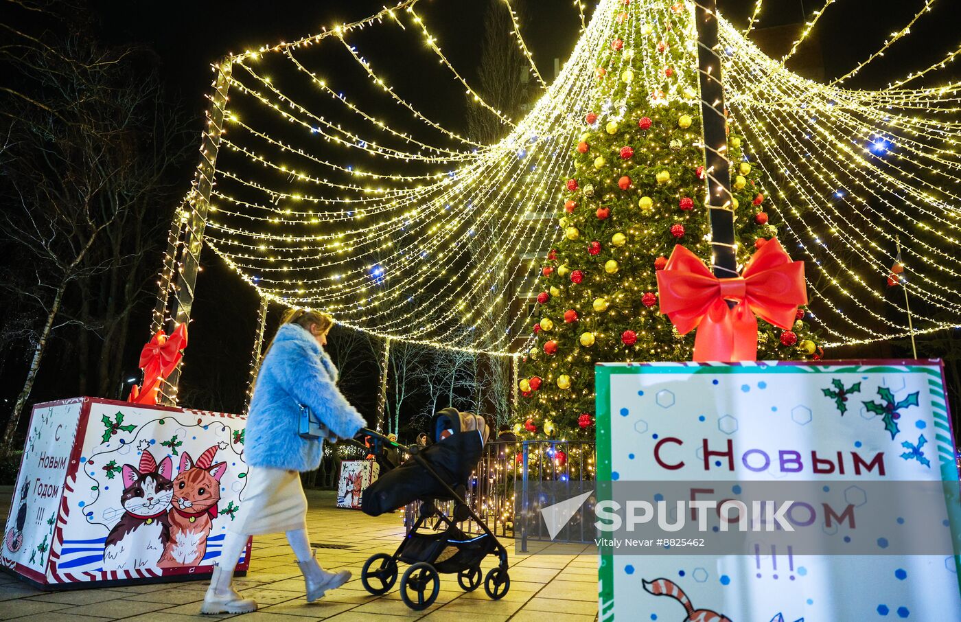 Russia New Year Season Preparations