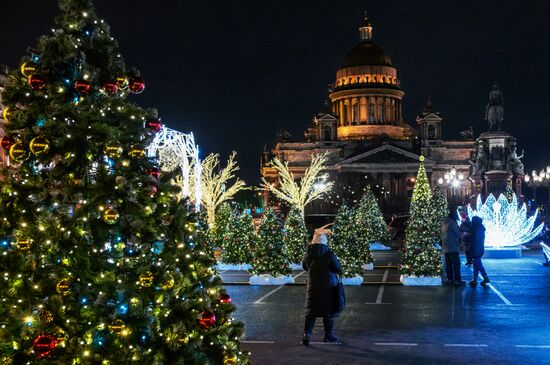 Russia Light Garden