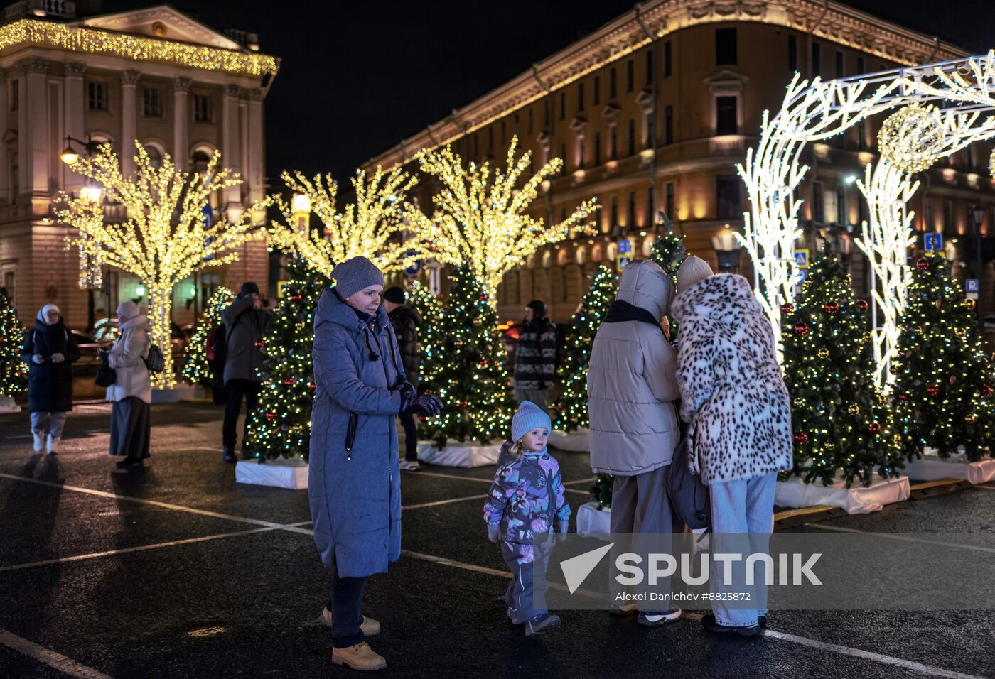 Russia Light Garden