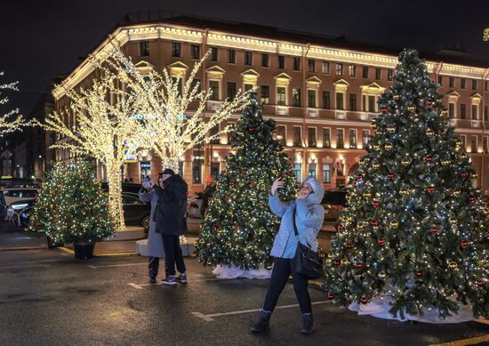 Russia Light Garden