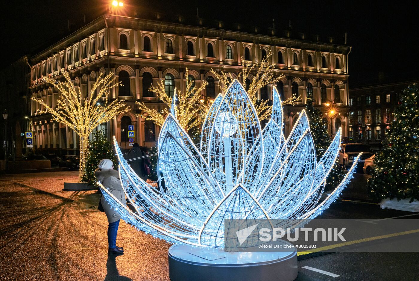 Russia Light Garden