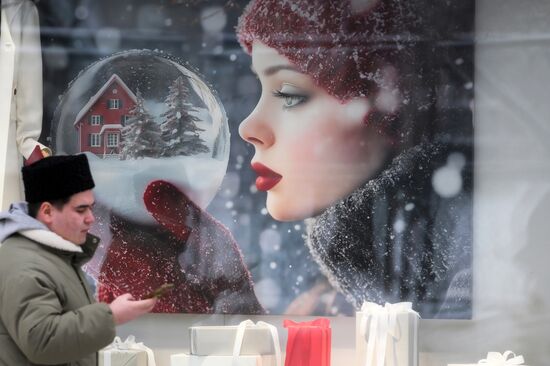 Russia New Year Season Preparations