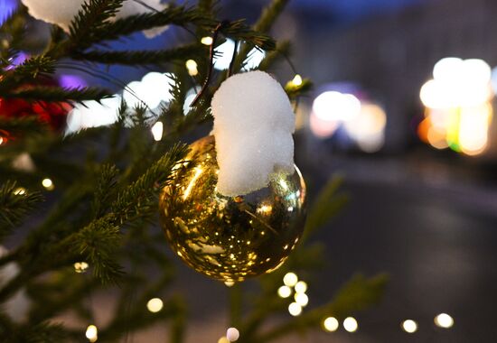 Russia New Year Season Preparations