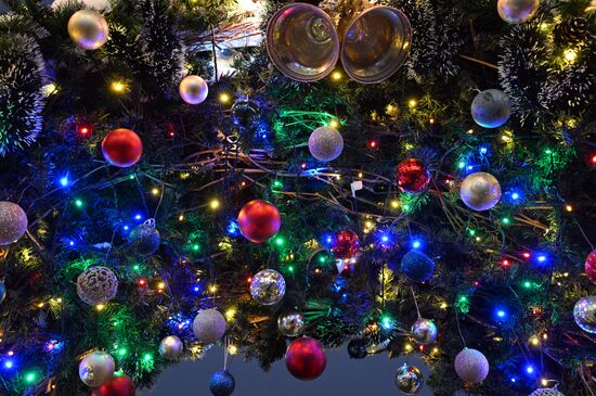 Russia New Year Season Preparations