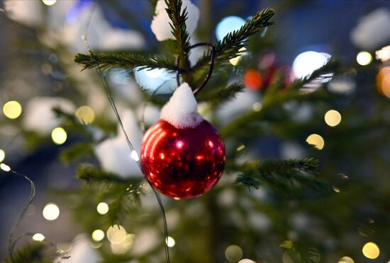Russia New Year Season Preparations