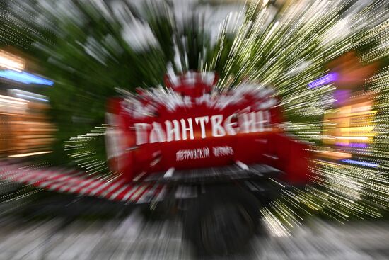 Russia New Year Season Preparations