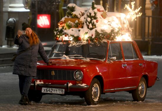 Russia New Year Season Preparations