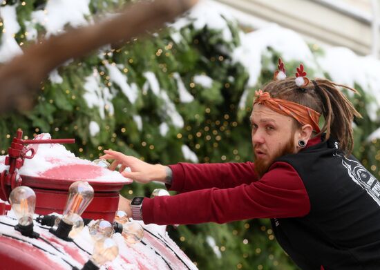Russia New Year Season Preparations