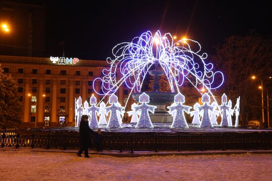 Russia DPR New Year Season Preparations