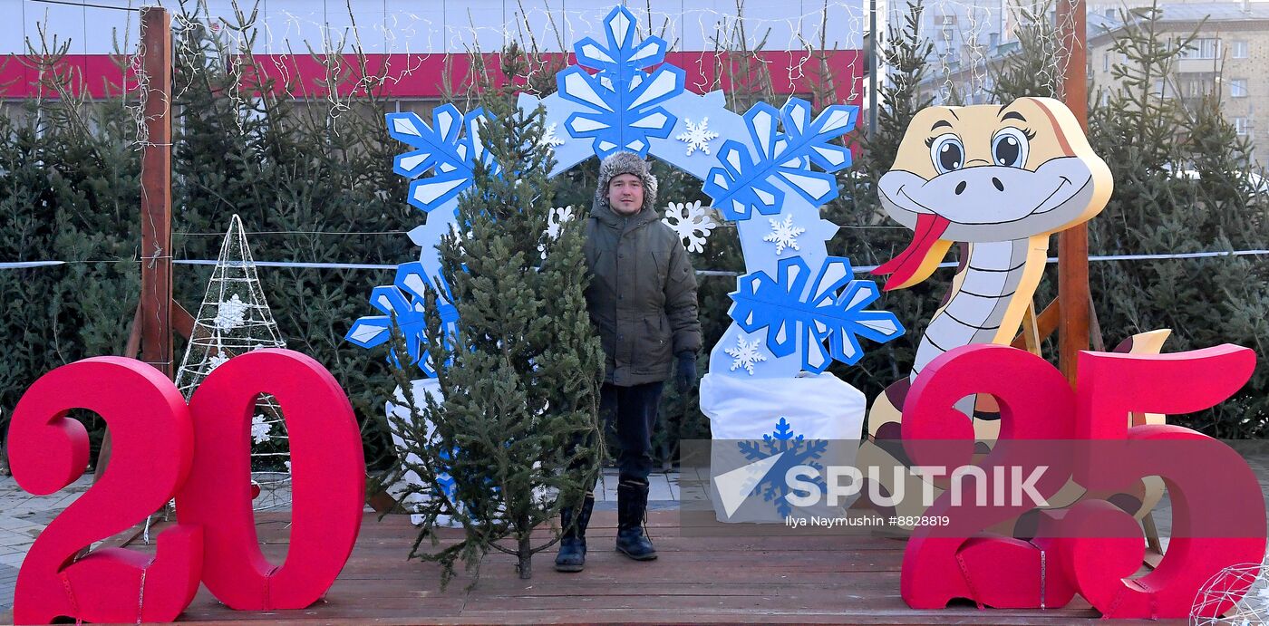 Russia New Year Season Preparations