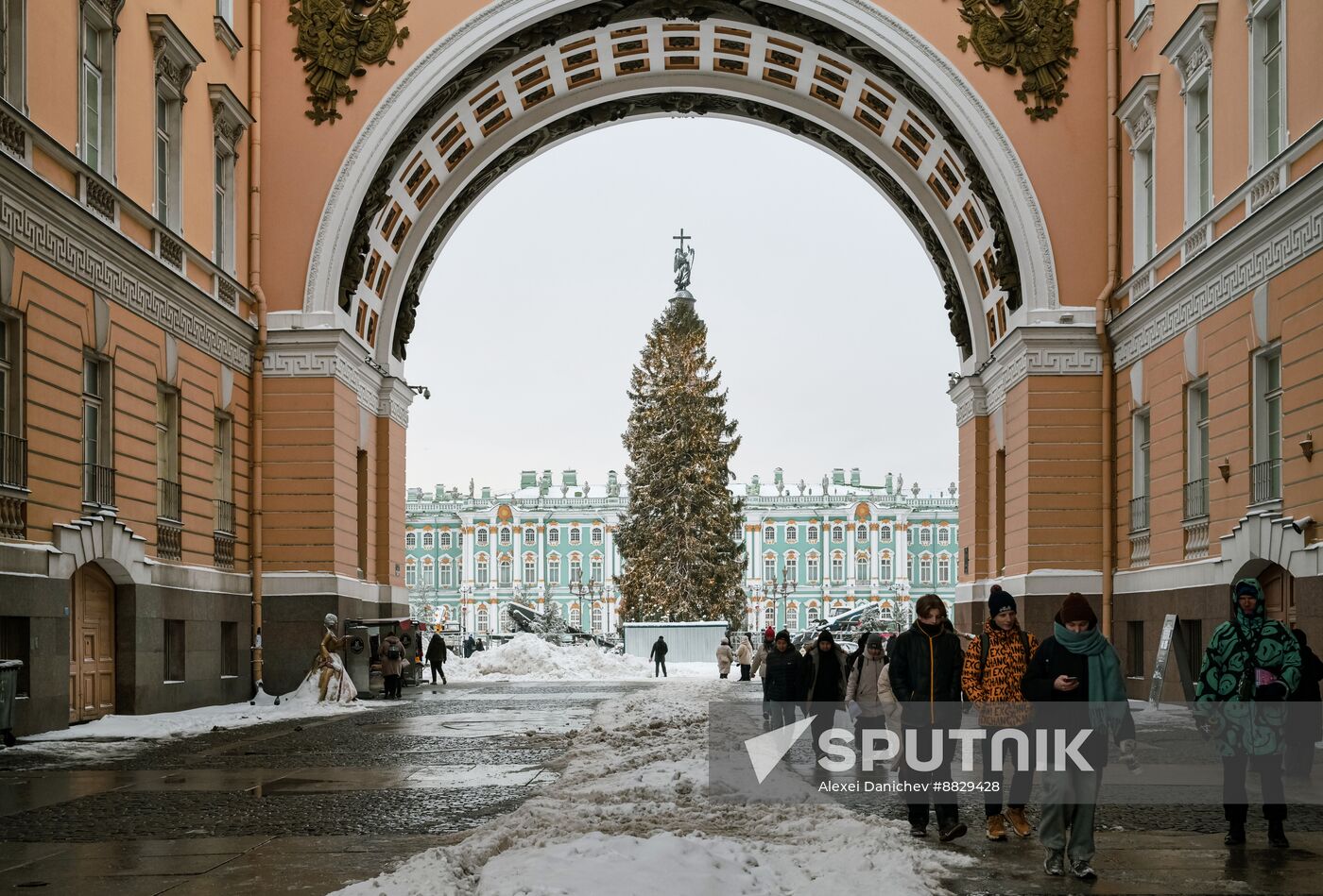 Russia New Year Season Preparations