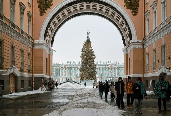 Russia New Year Season Preparations