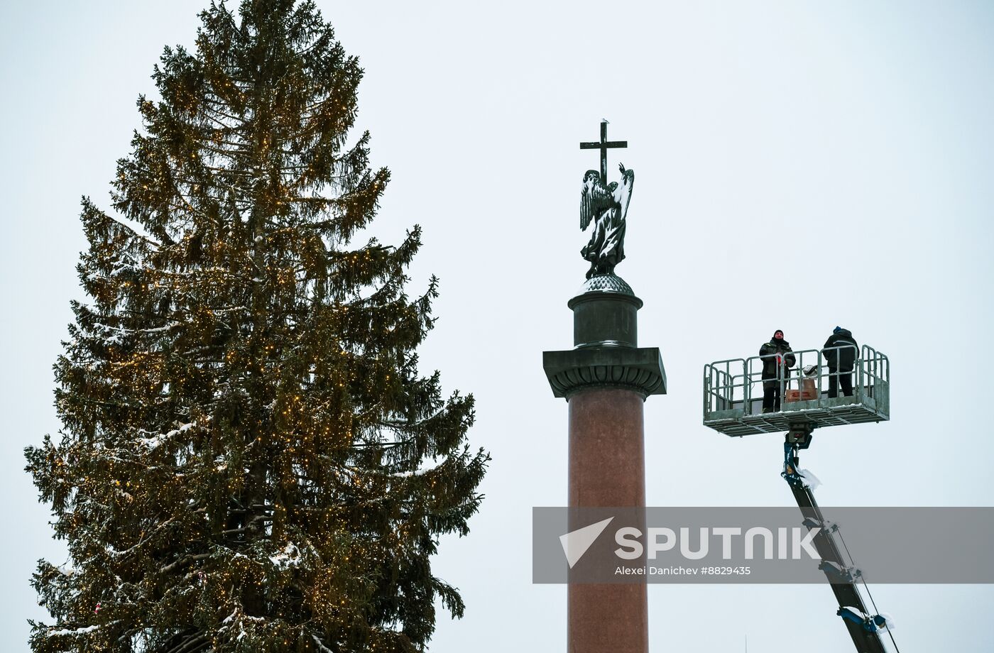 Russia New Year Season Preparations