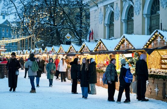 Russia New Year Season Preparations