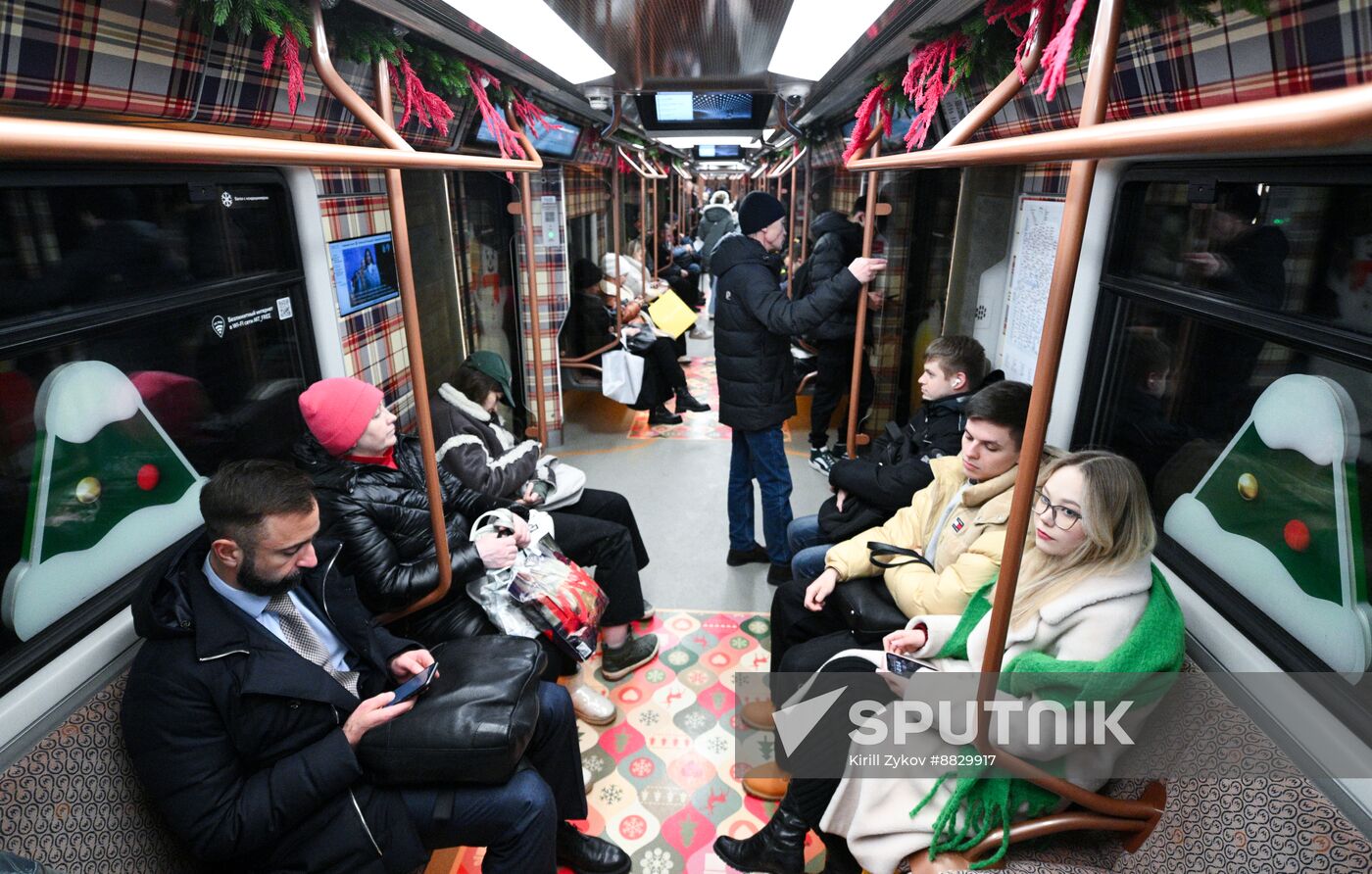 Russia New Year Season Metro