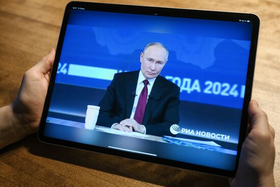 Russia Putin Press Conference Broadcast