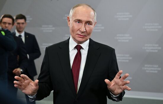Russia Putin Press Conference Staff