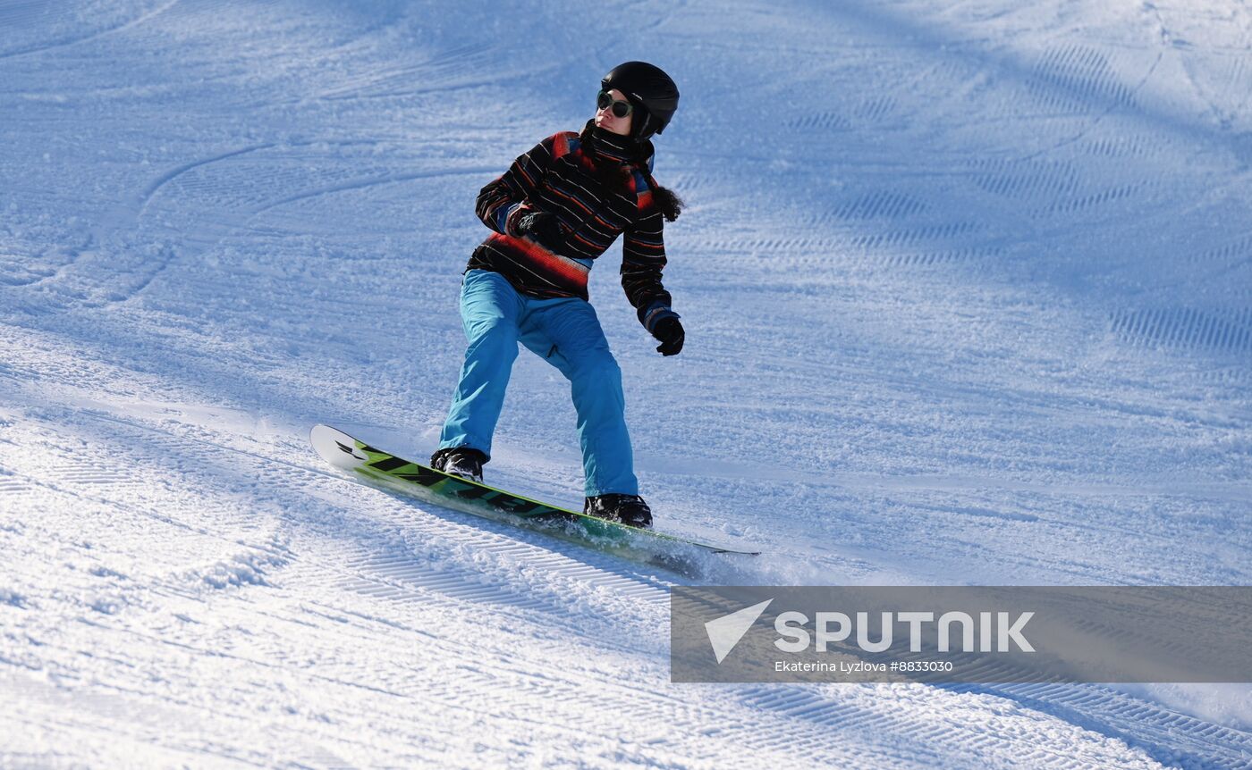 Russia Winter Leisure