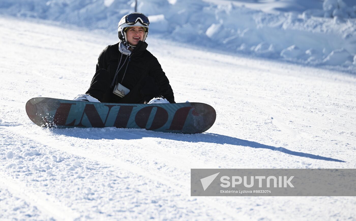 Russia Winter Leisure