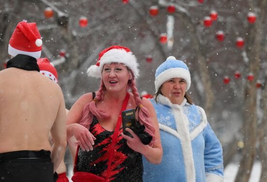Russia Winter Swimming Clubs Run