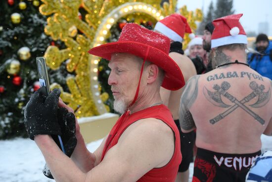 Russia Winter Swimming Clubs Run