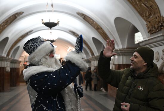 Russia New Year Season Metro