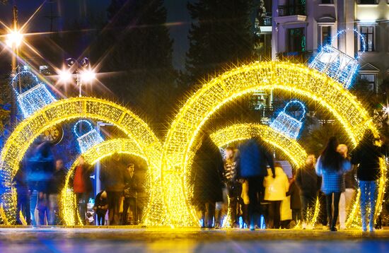 Azerbaijan New Year Season Preparations