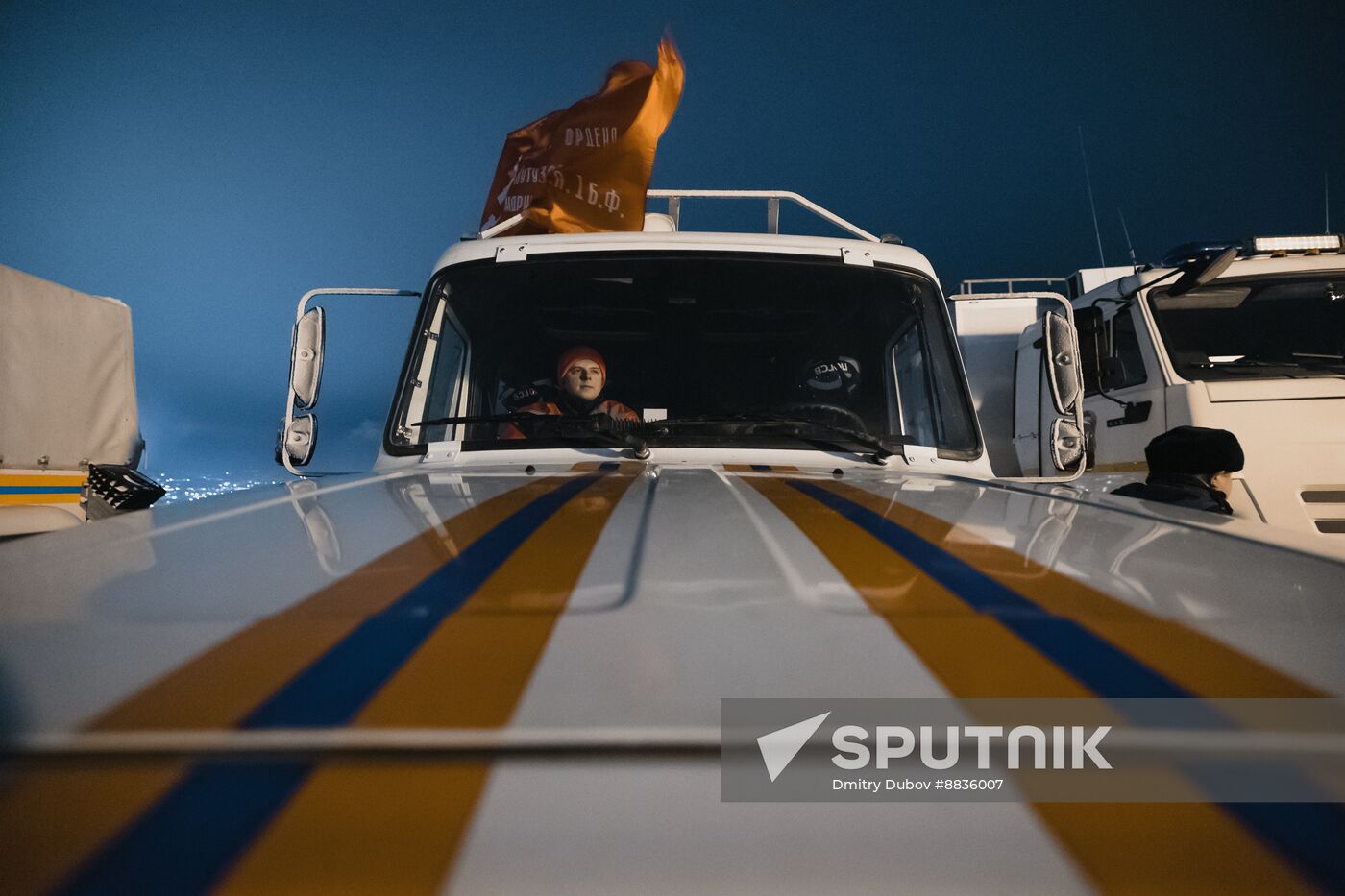 Russia Emergencies Ministry Arctic Expedition