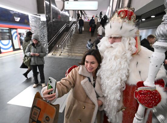 Russia New Year Season Metro