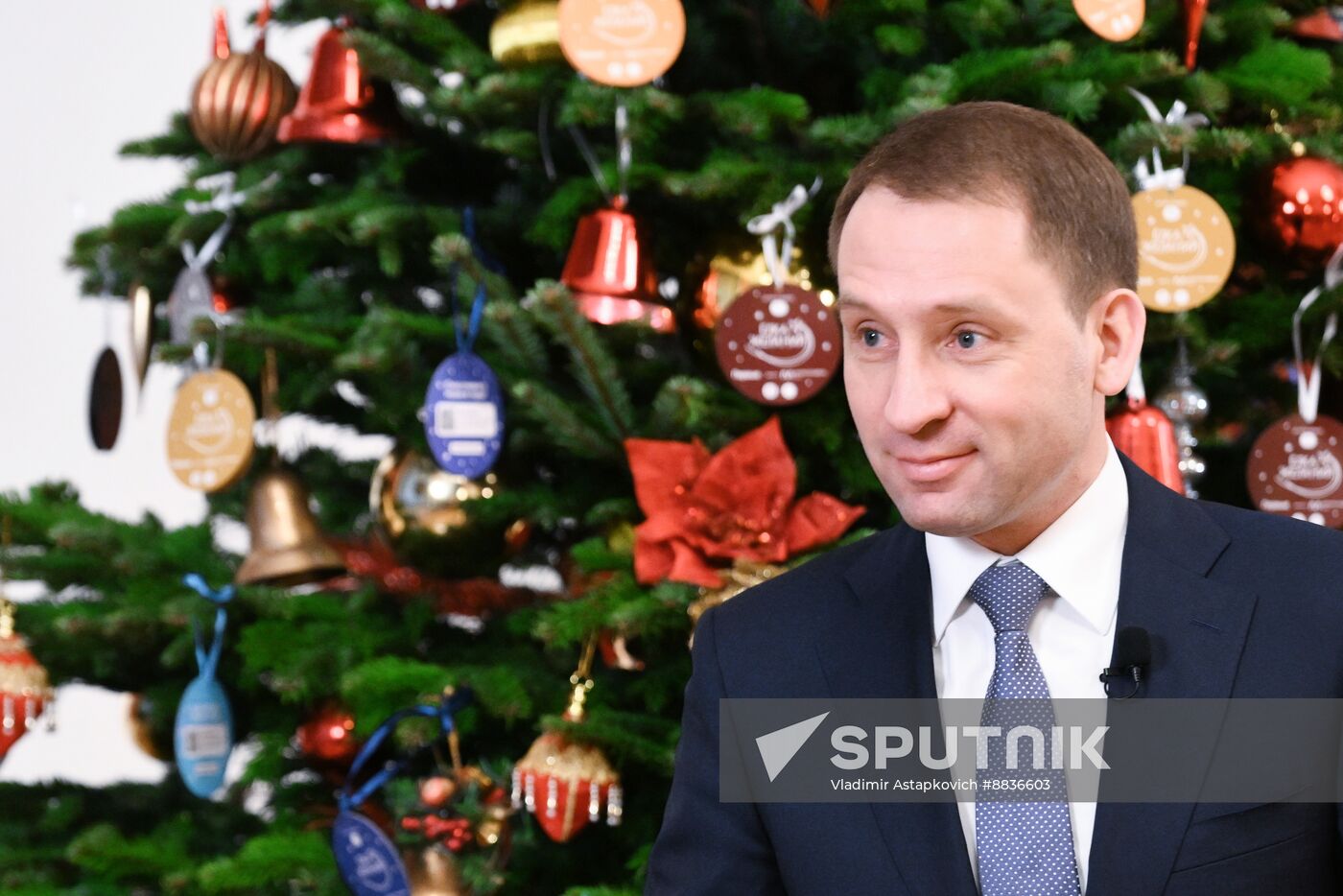 Russia Government New Year Season Charity