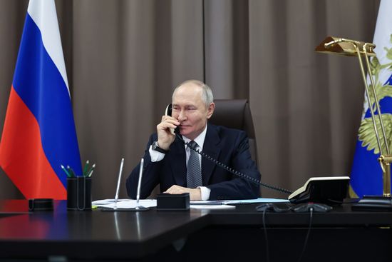 Russia Putin New Year Season Charity